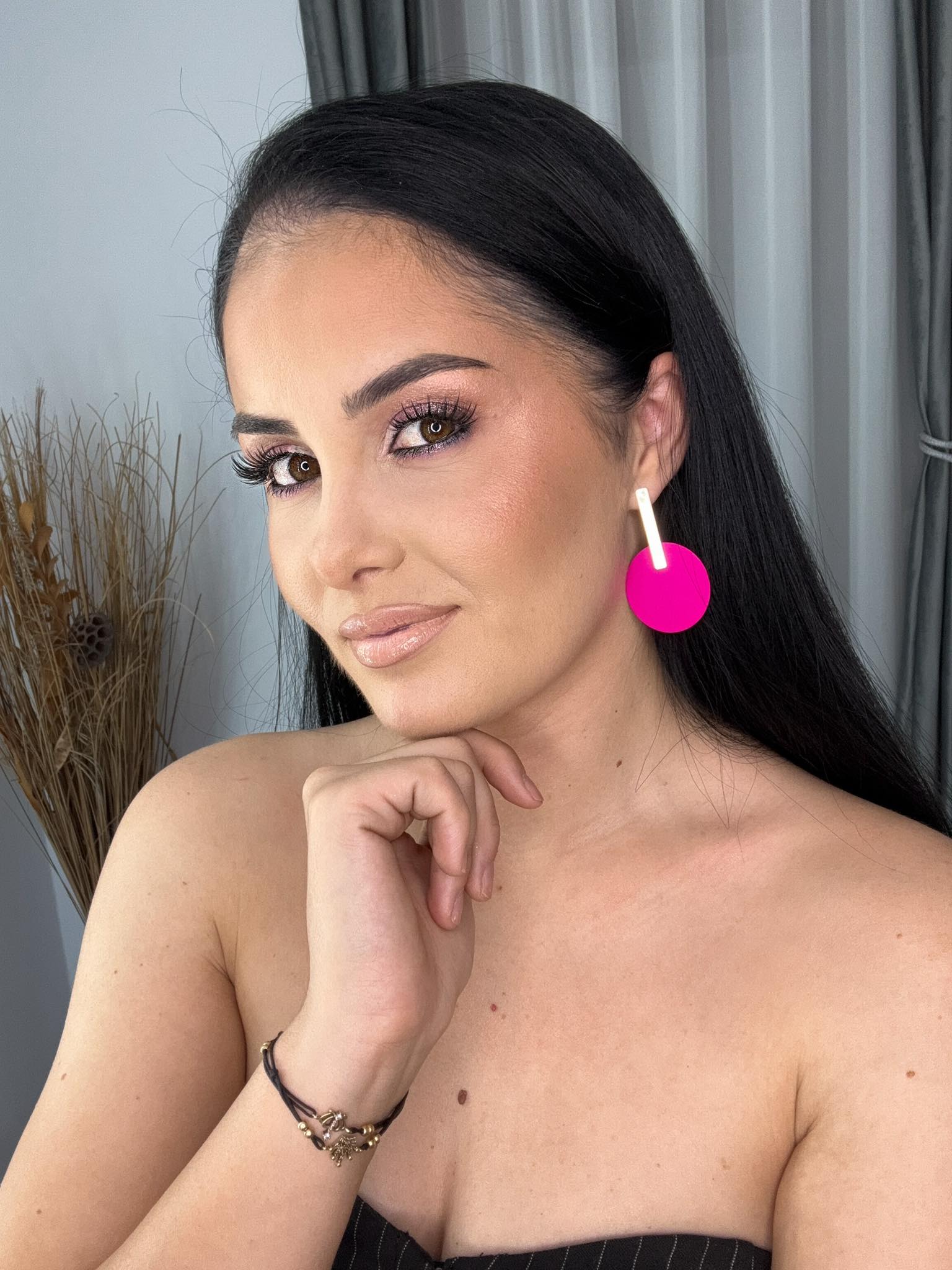 Machiaj de seară în Timișoara – eleganță, rezistență și rafinament